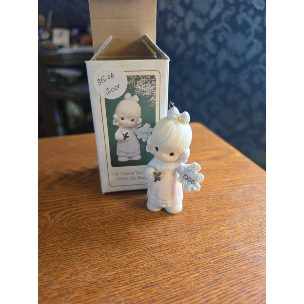 Precious Moments 1995 He Covers the Earth Beauty Girl Ornament Enesco